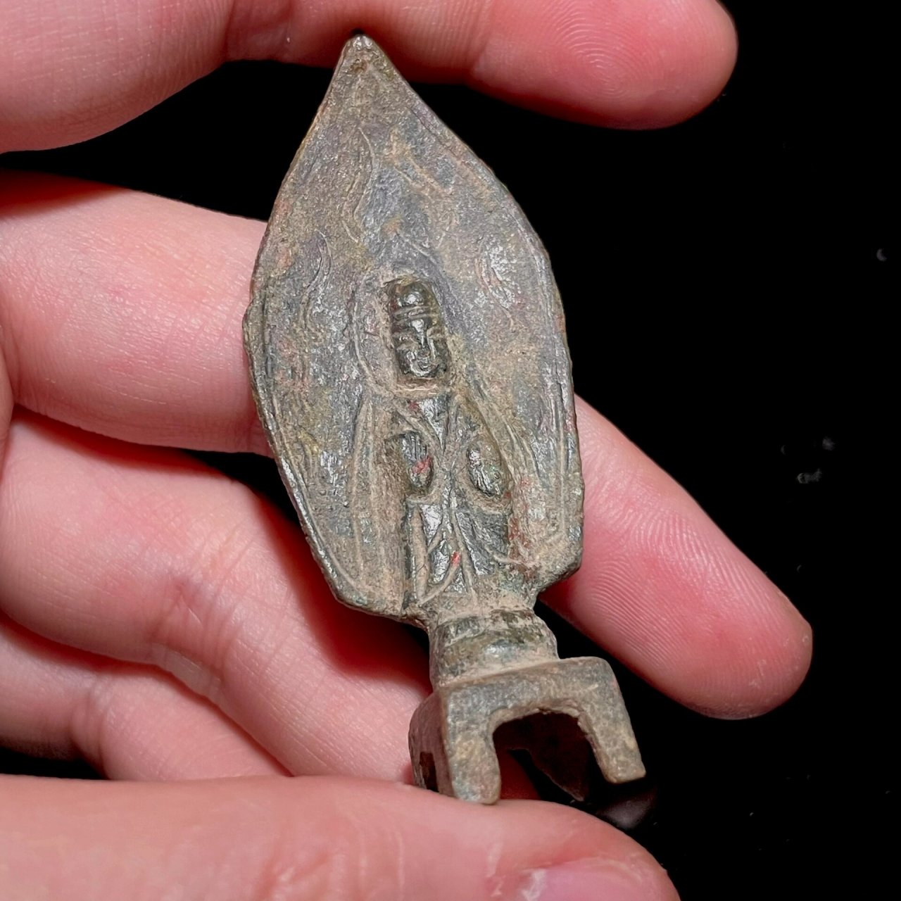 北魏佛板凳佛小佛随身佛 小品,随身佛 开脸清晰,手指,脚,大背光火焰