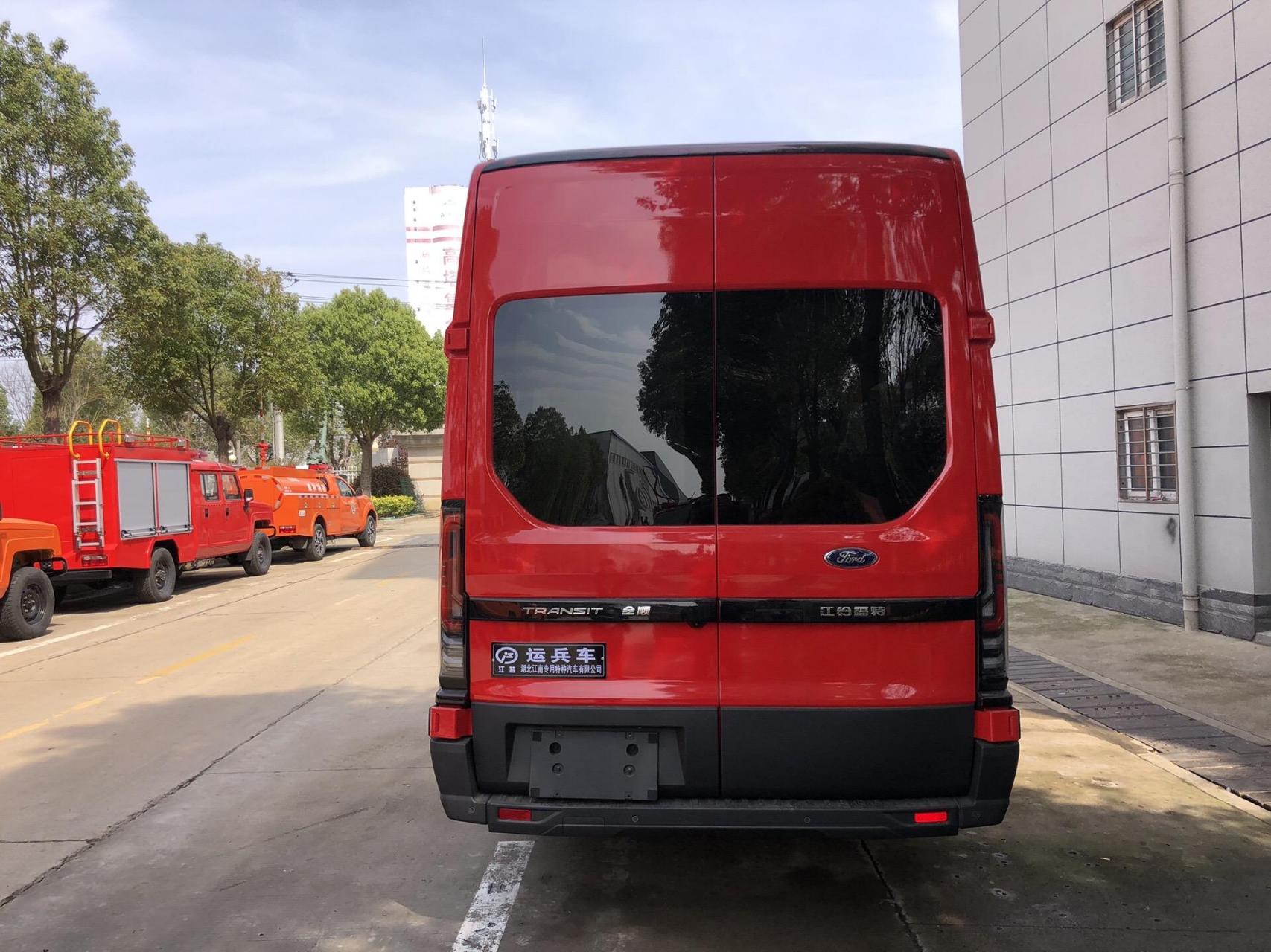 分享江铃福特全顺17座运兵车