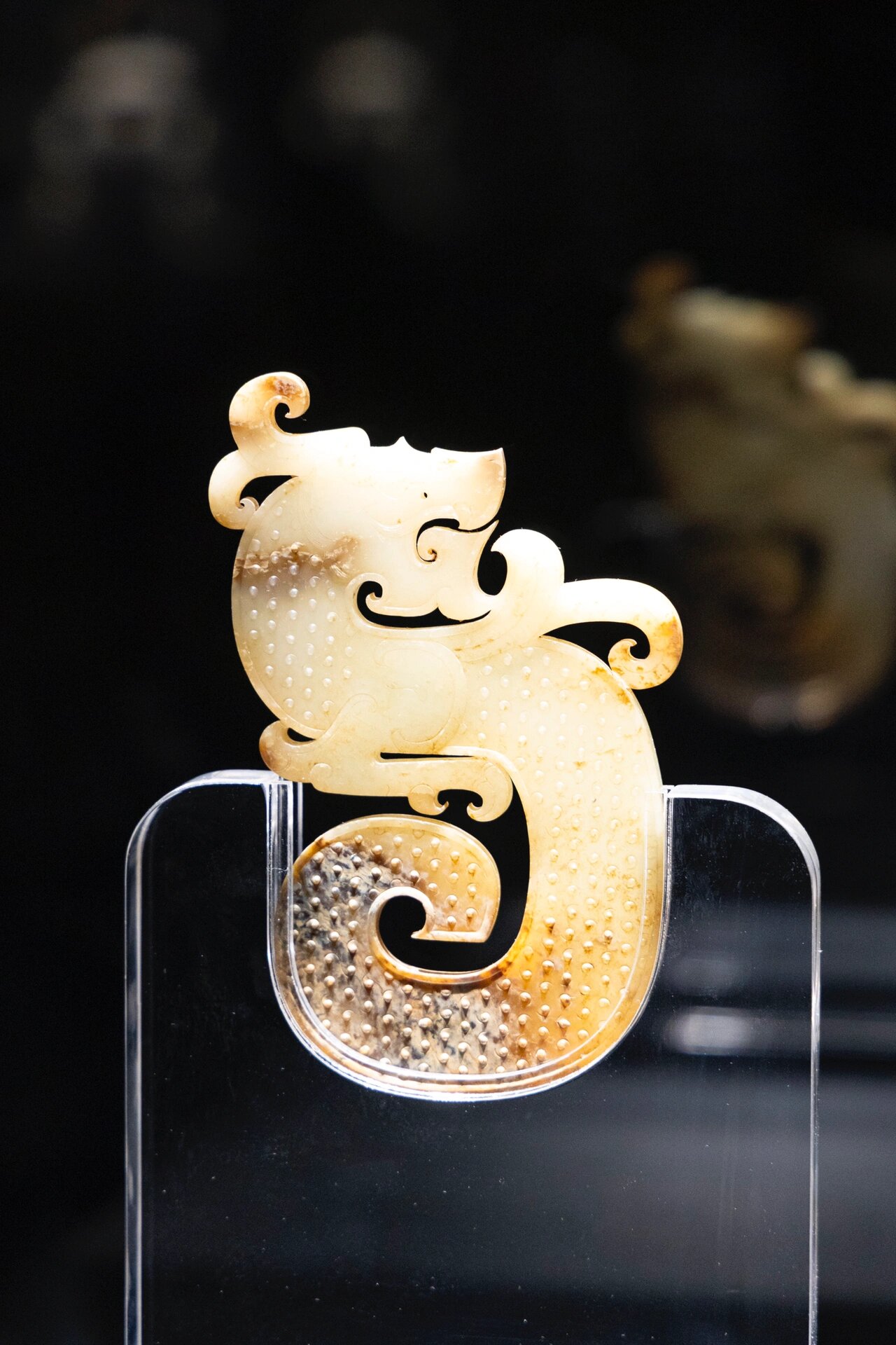 西汉61s形玉龙佩——徐州博物馆镇馆之宝