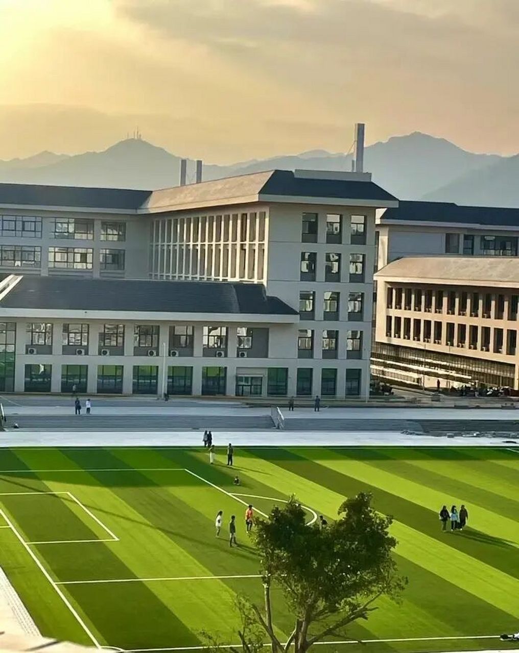 这期更新广东科贸职业学院清远校区!