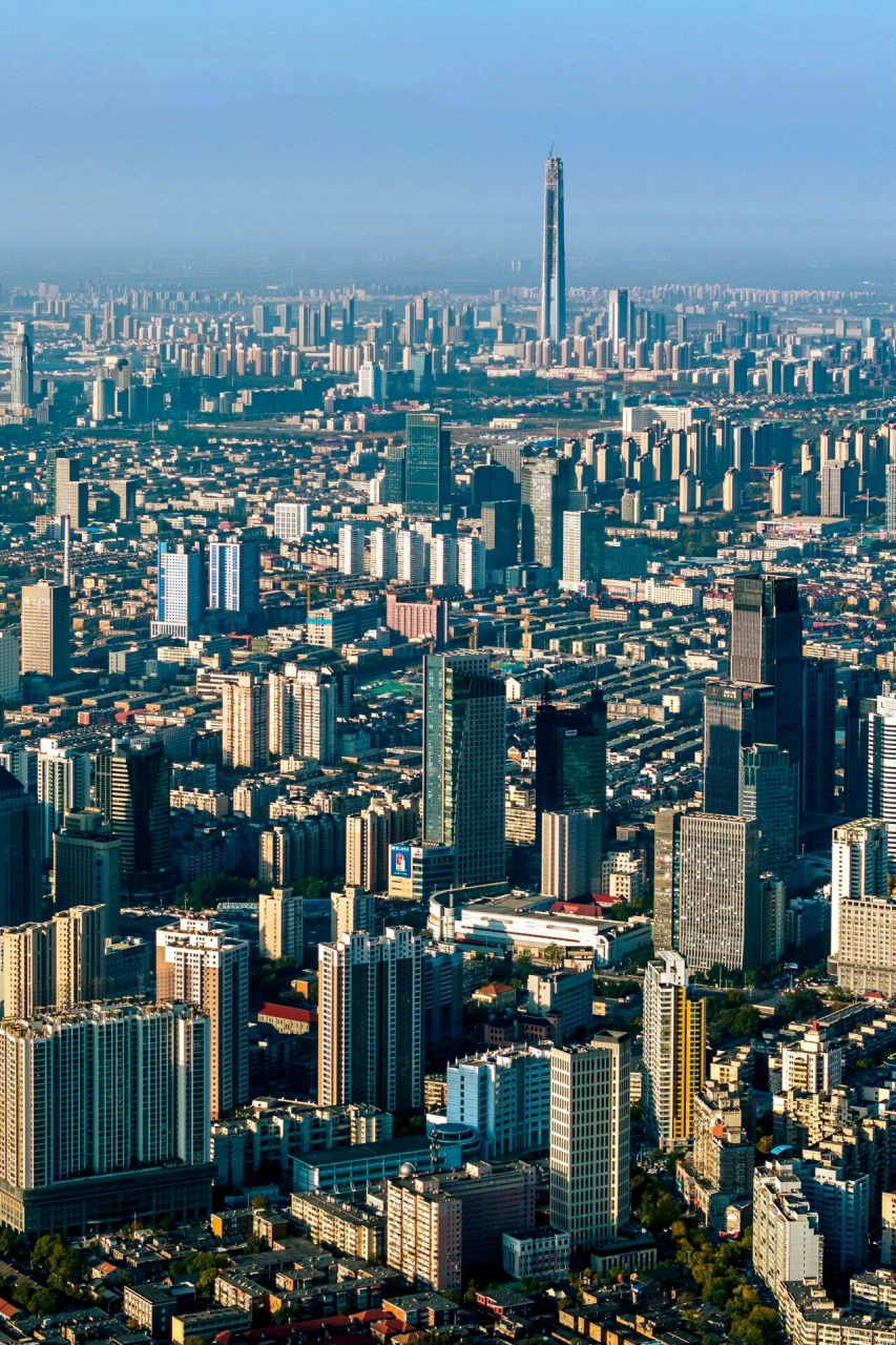 596.5米高的世界第一高烂尾摩天大楼—天津