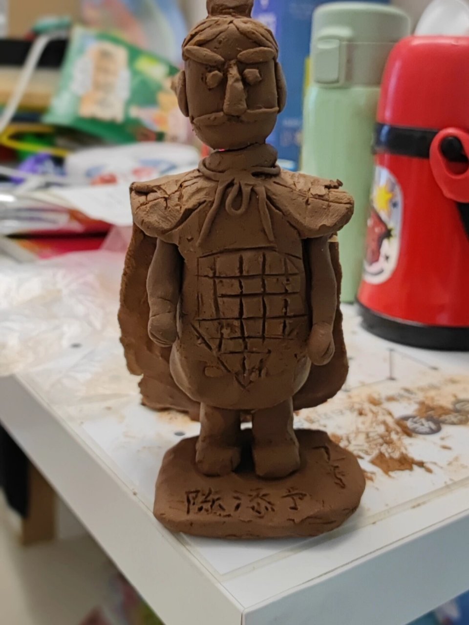 威武的大将军陶泥作品 三年级美术课作业,威武的大将军,连接处用牙签