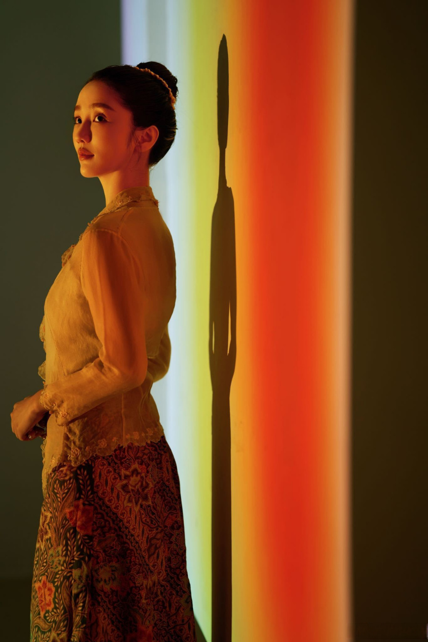 肖燕娘惹服写真梦回小娘惹##肖燕再现小娘惹经典造型# @肖燕shane 发