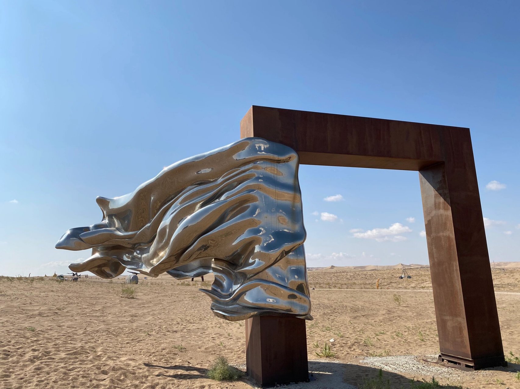 民勤沙漠雕塑公园图片