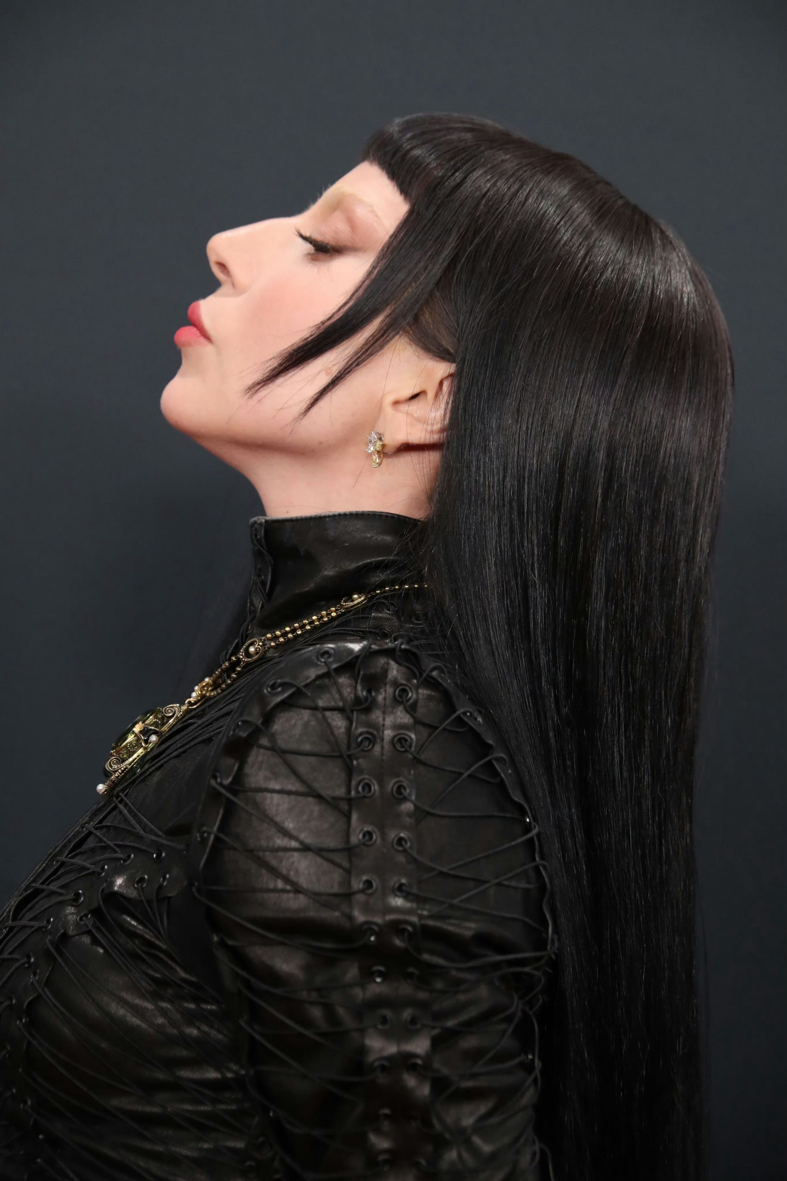 格莱美红毯#嘎嘎lady gaga亮相第67届格莱美红毯现场!