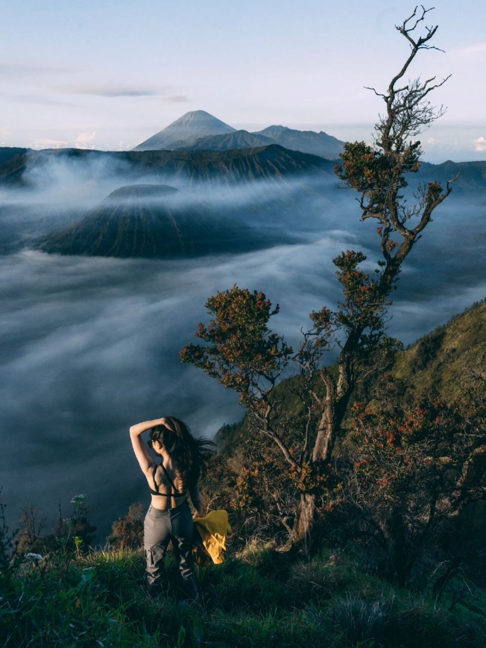 翻山越岭我踏上这颗"孤独星球"99印尼布罗莫 78人们常说,在大自然