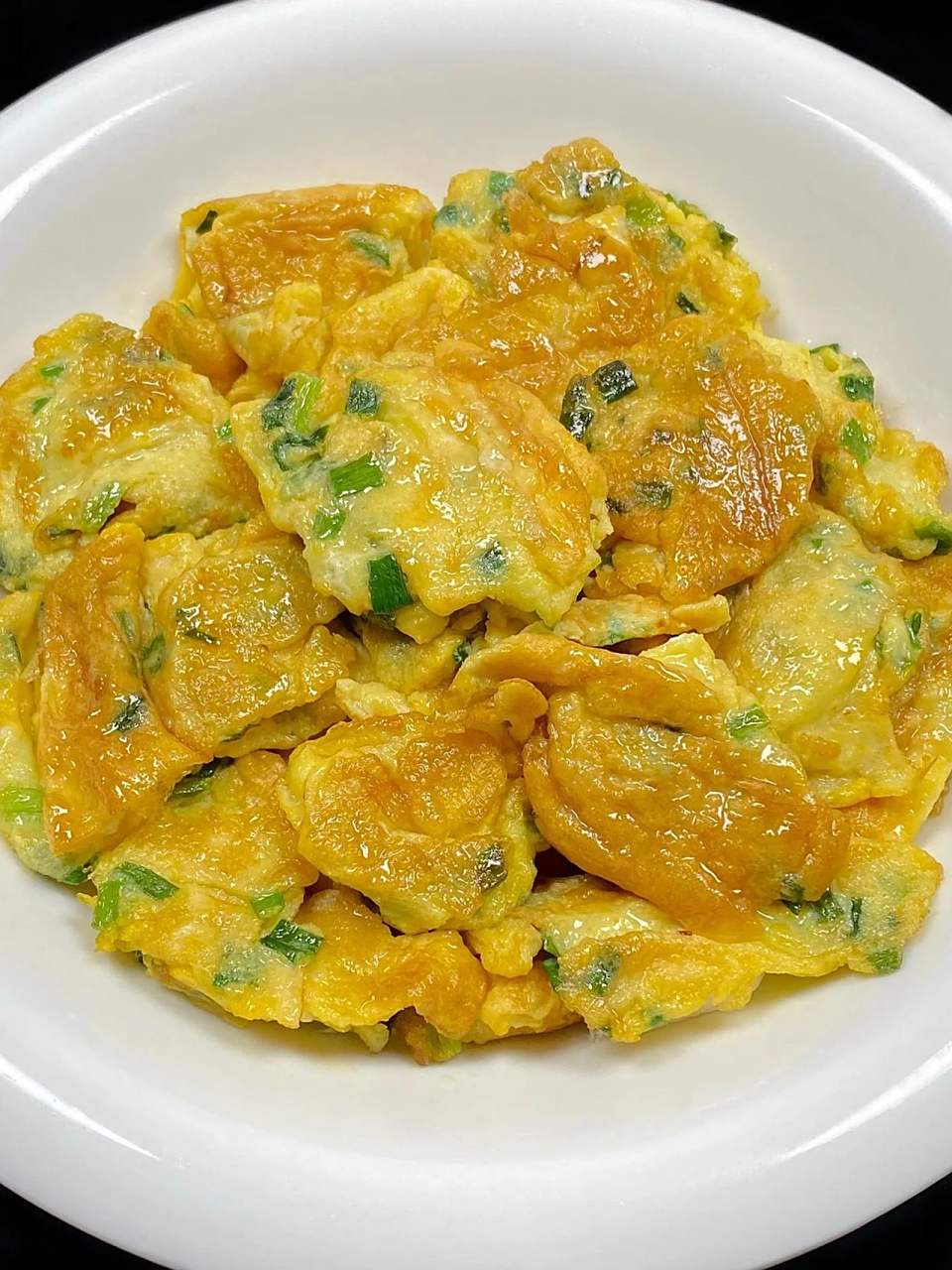 从小就爱吃的香葱煎蛋,太好吃啦!