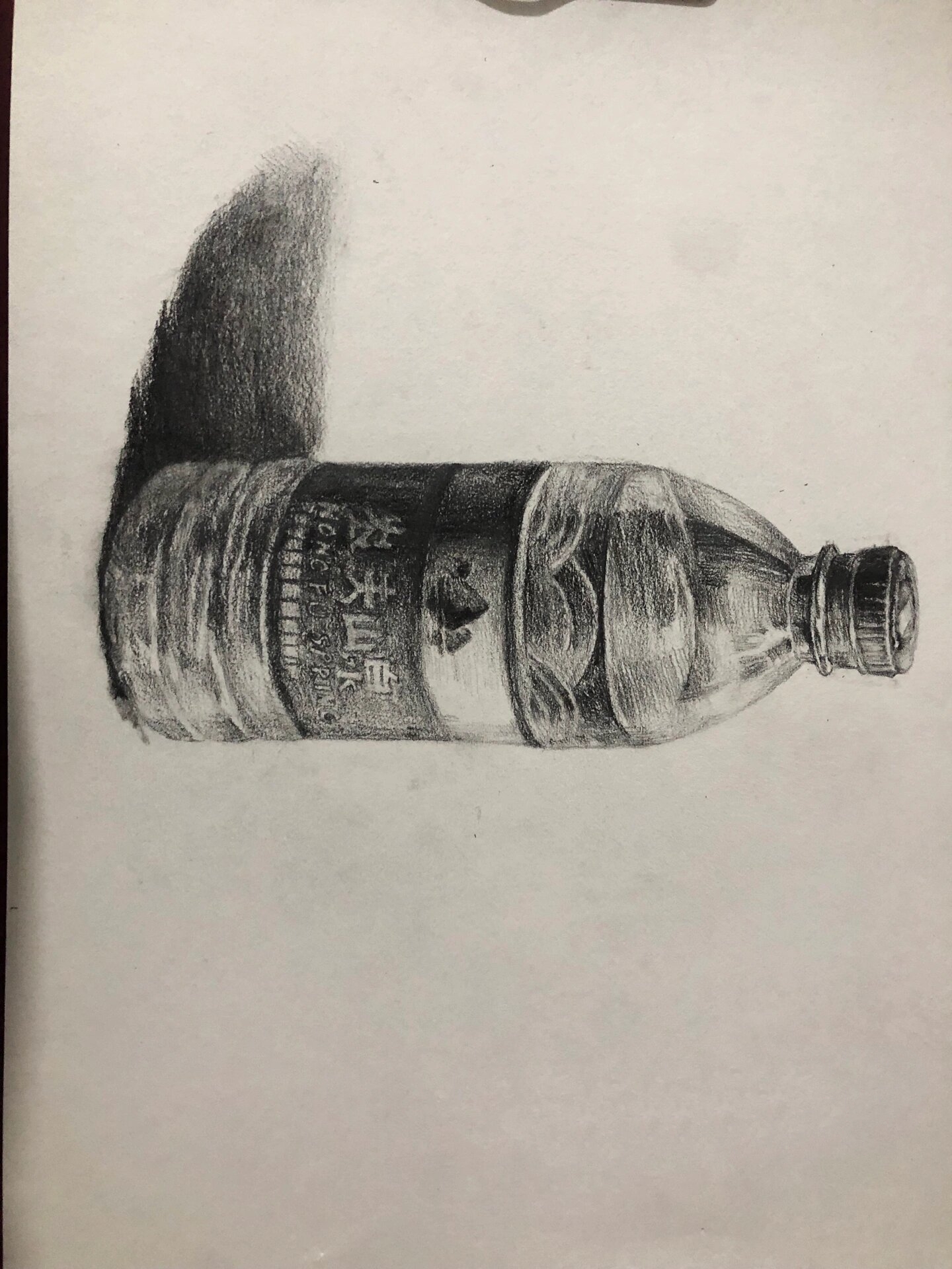 静物素描——农夫山泉 93看下主页有更多优质作品哦