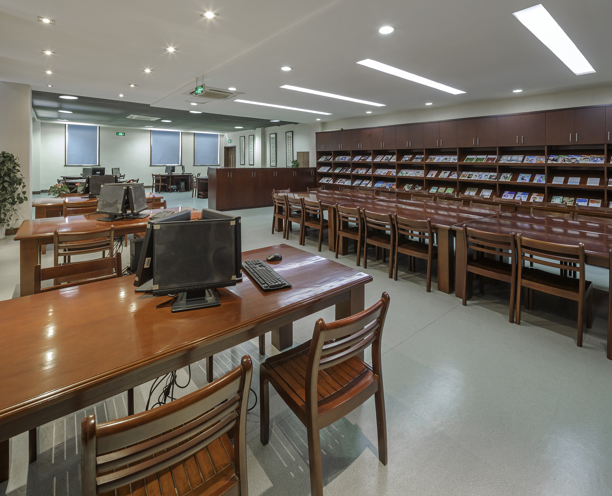 35岁还没评上副教授,是不是就该被学术圈淘汰了?