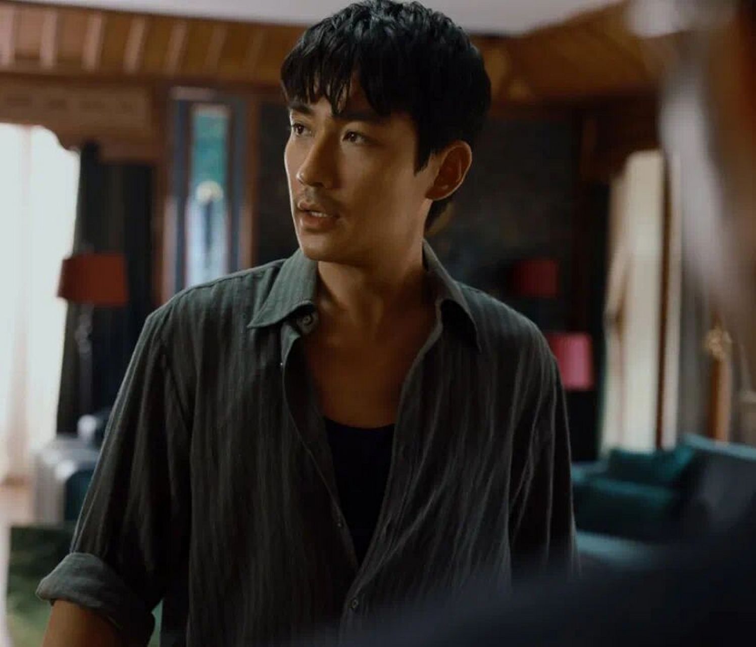 58亿元,击败了同日新上映的《我爱你!