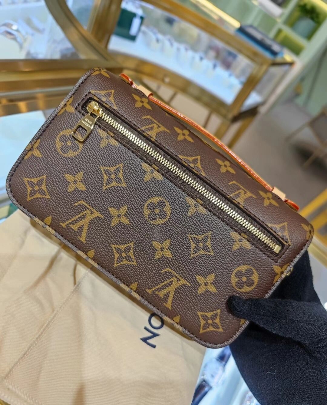 lv新款老花邮差包 lv新款老花邮差包来喽~别再错过啦 lv路易威登新款