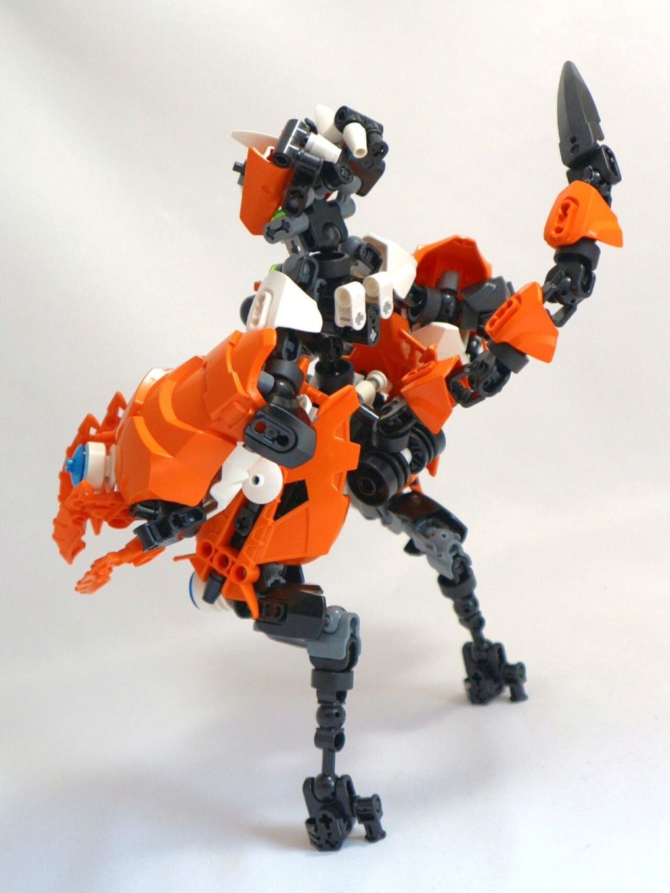 橙色的乐高狐狸机娘 大家好~今天给大家分享ibk大神的机娘系列狐狸机