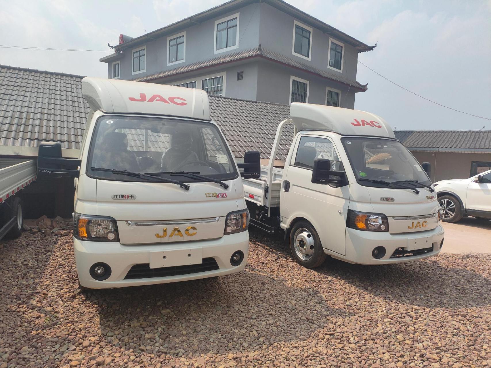 江淮恺达x5,3.1米货箱,一公一母(柴油,汽油).