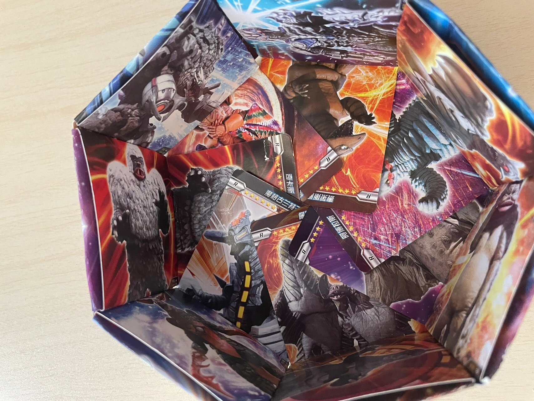 奥特曼卡片收纳盒制作方法 很多宝妈私信我让我再出个奥特曼卡片废卡