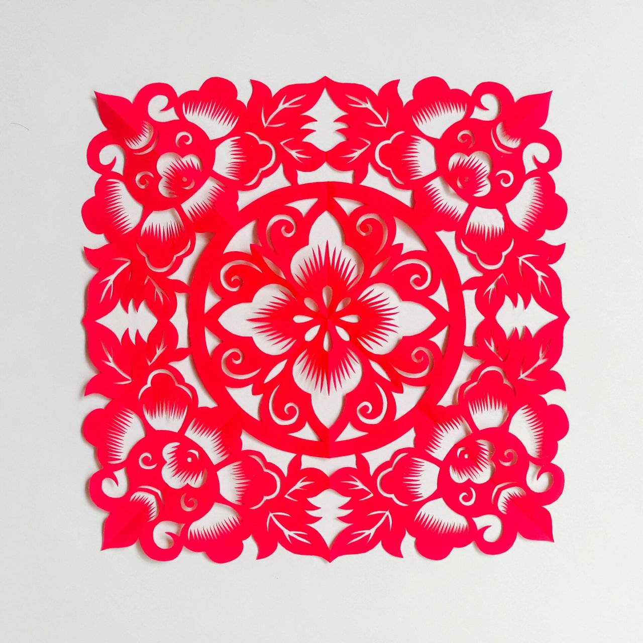 石榴做牡丹团花剪纸 #剪纸# #窗花# #手工剪纸