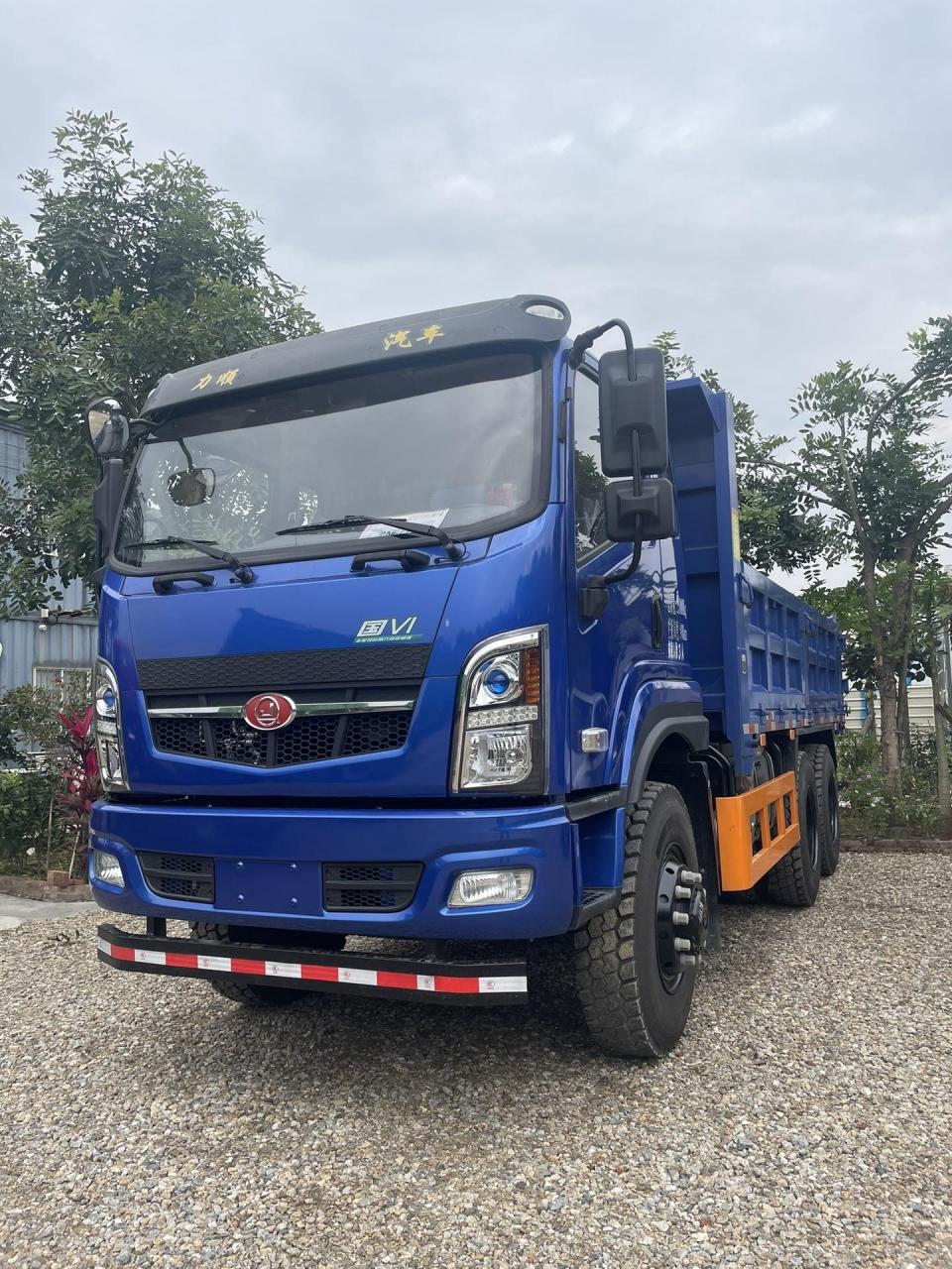 最后两台补贴20000! 钦机六驱越野自卸车!