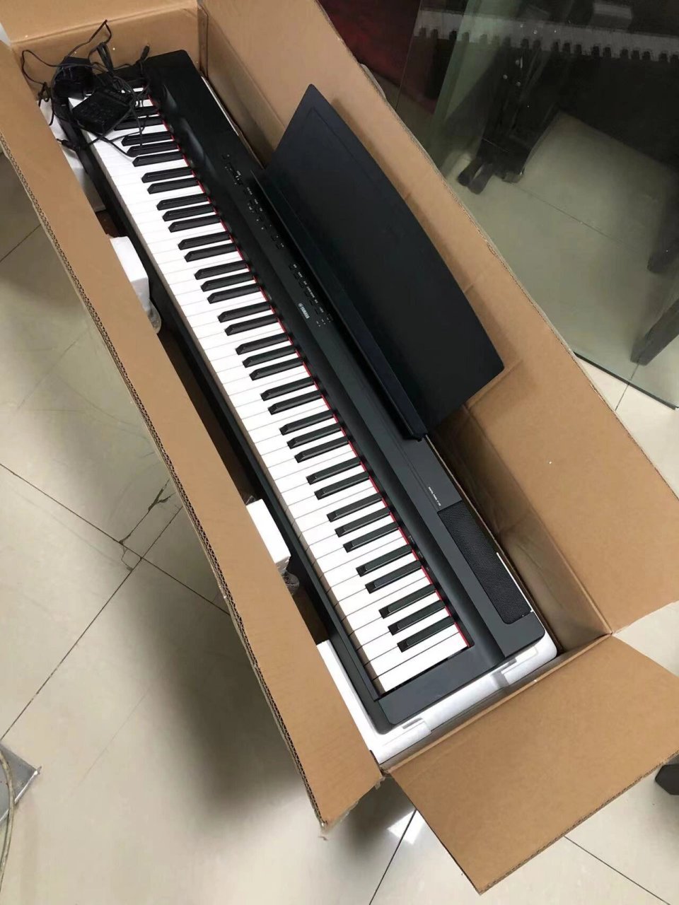 99新雅马哈p125黑色电钢琴,无磕碰无划痕, 99新雅马哈p125黑色电钢琴