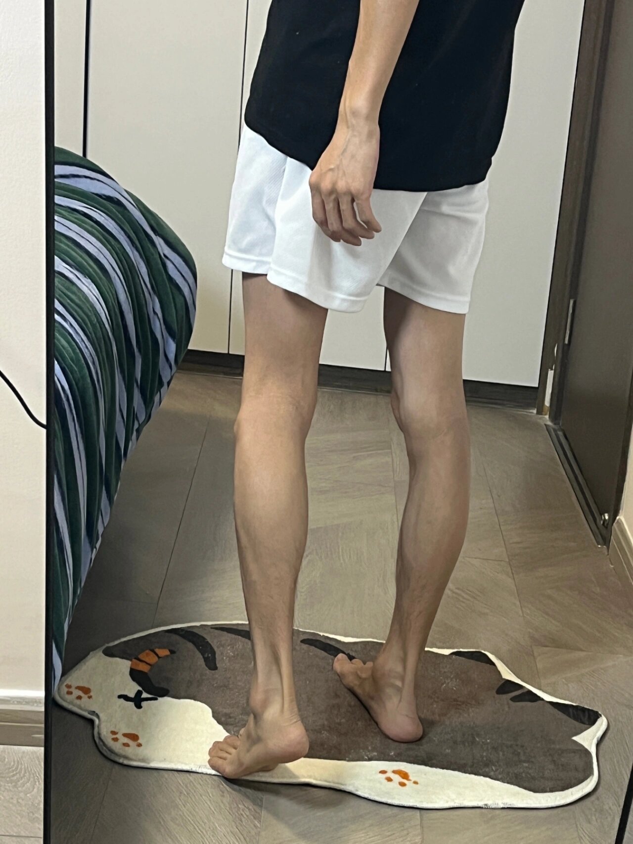 来自于174的短腿男生的小细腿