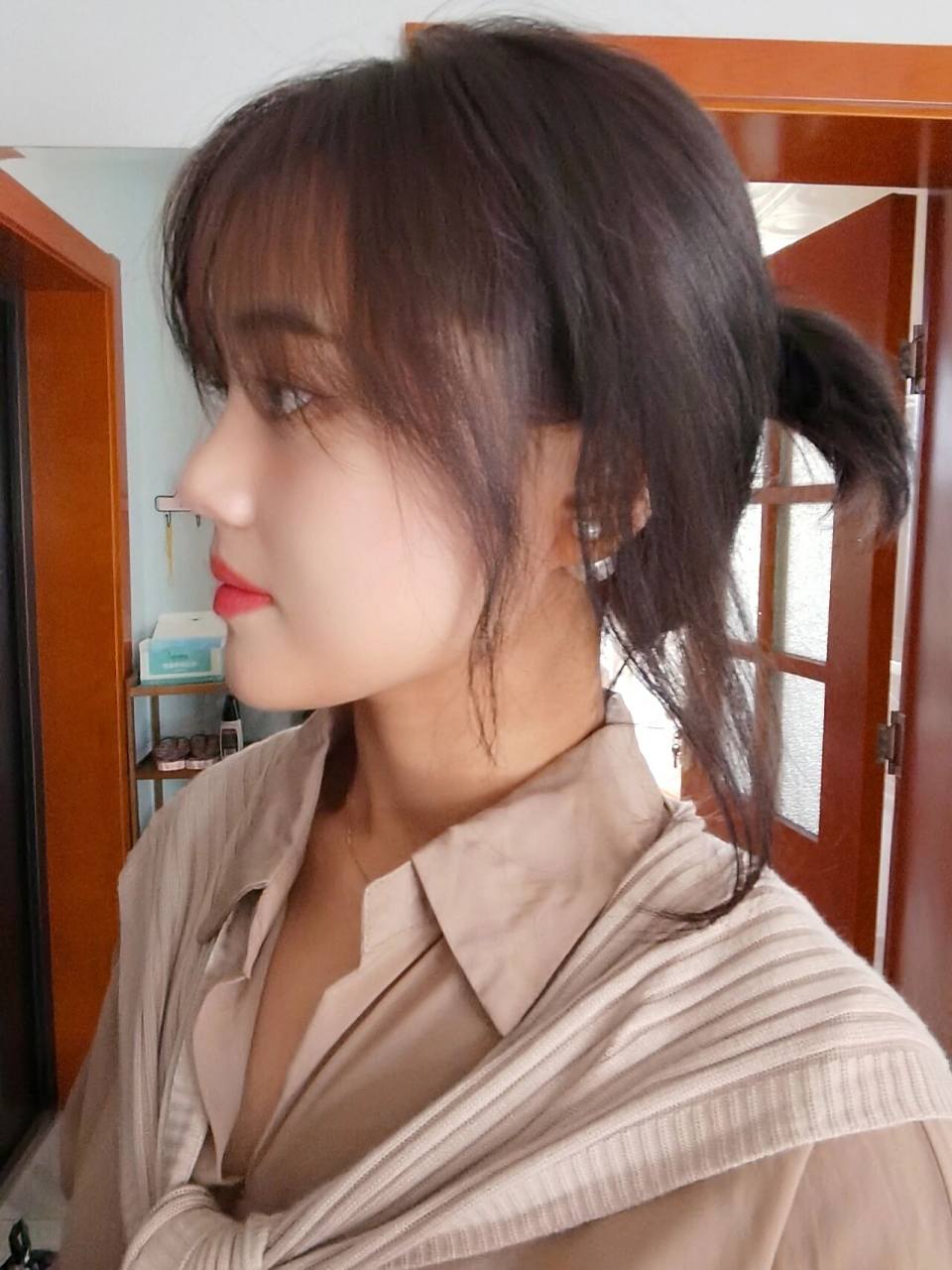 都去冲巴黎欧莱雅臻萃染发膏  3.