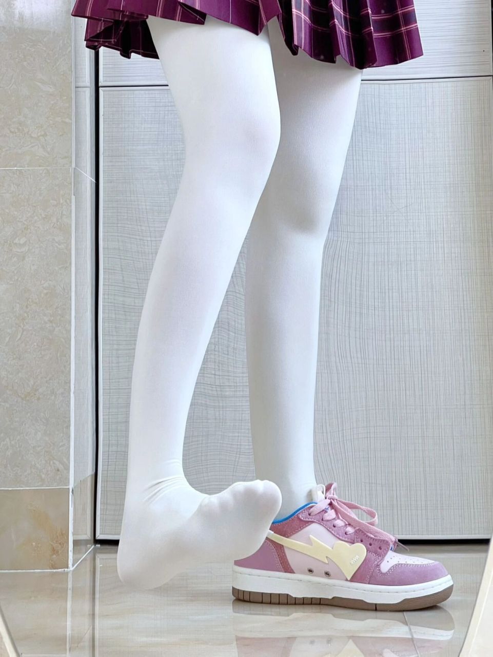 07白丝袜7796粉鞋鞋也太纯欲啦 奶白连裤袜纯欲风 好看哭了