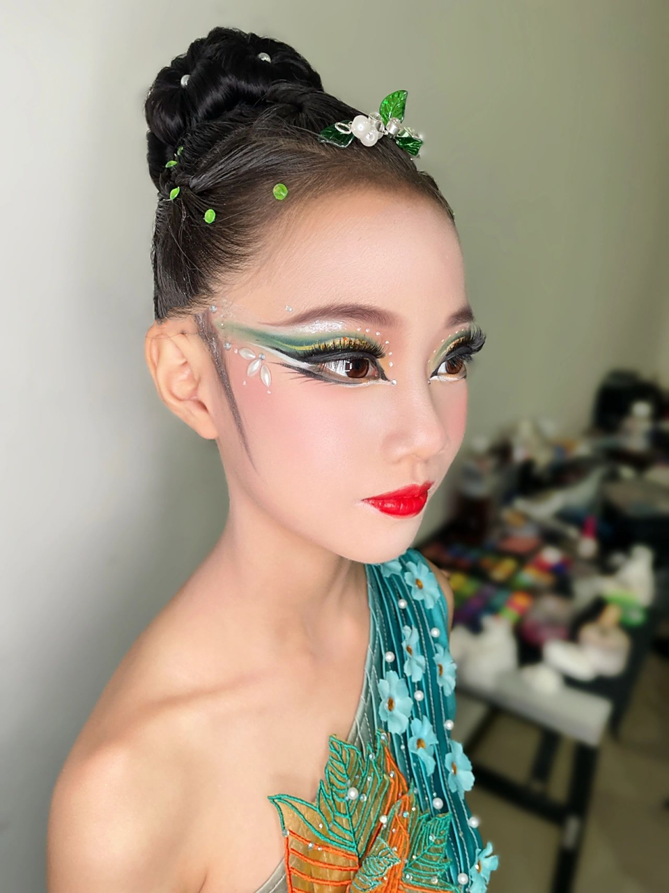 傣族舞妆容 《滇南映少》       今年和傣族妆很有缘