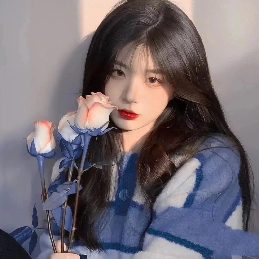 真人版女生头像