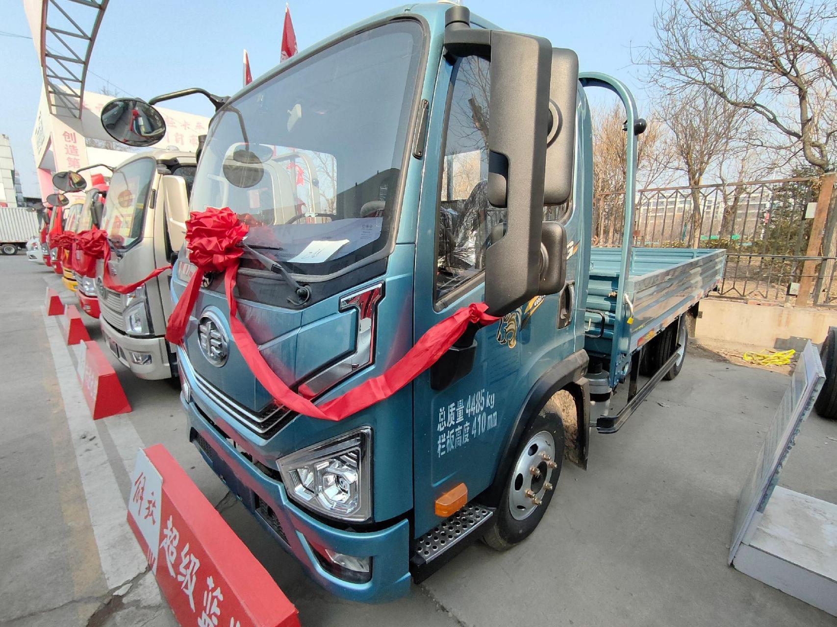 解放高端轻卡虎6g,解放动力140匹马力,4万公里长换油,详情到店看现车