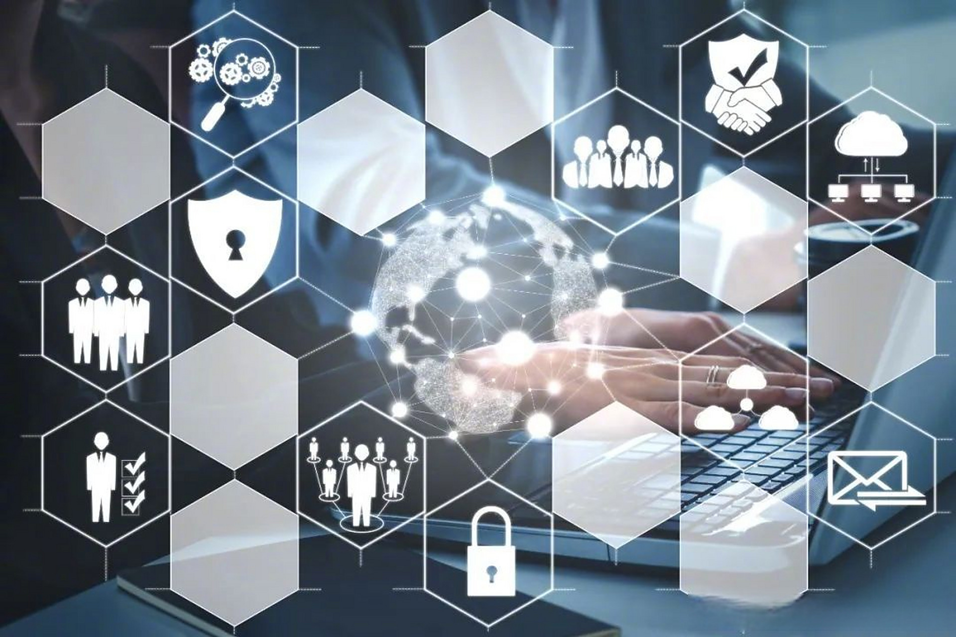 【光明日报 | 助力打造社会治理共同体】随着网络信息技术发展,大数据