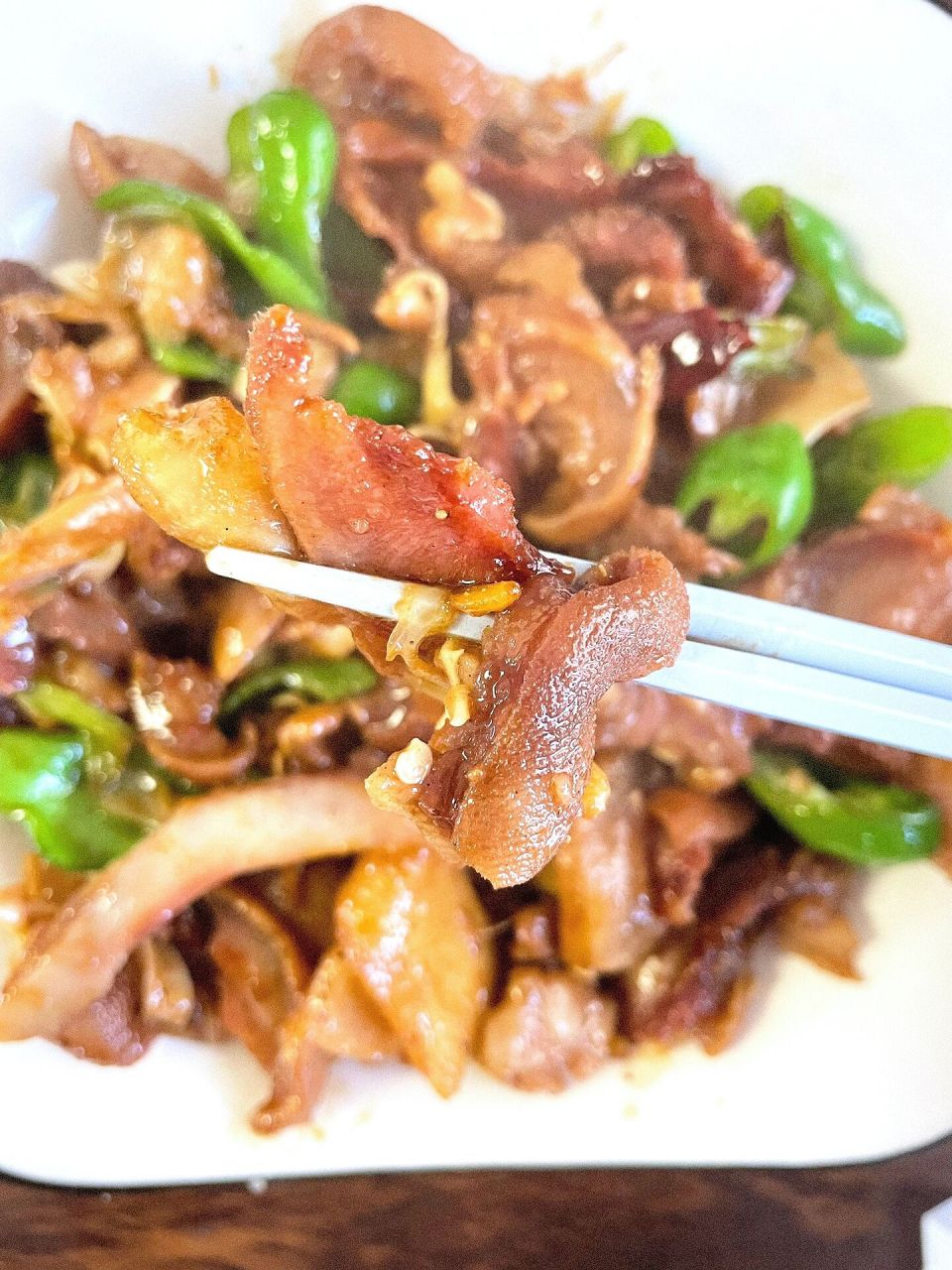 家庭版爆炒羊头肉,比外面卖的还好吃 哈喽～今天给大家分享一道家常菜