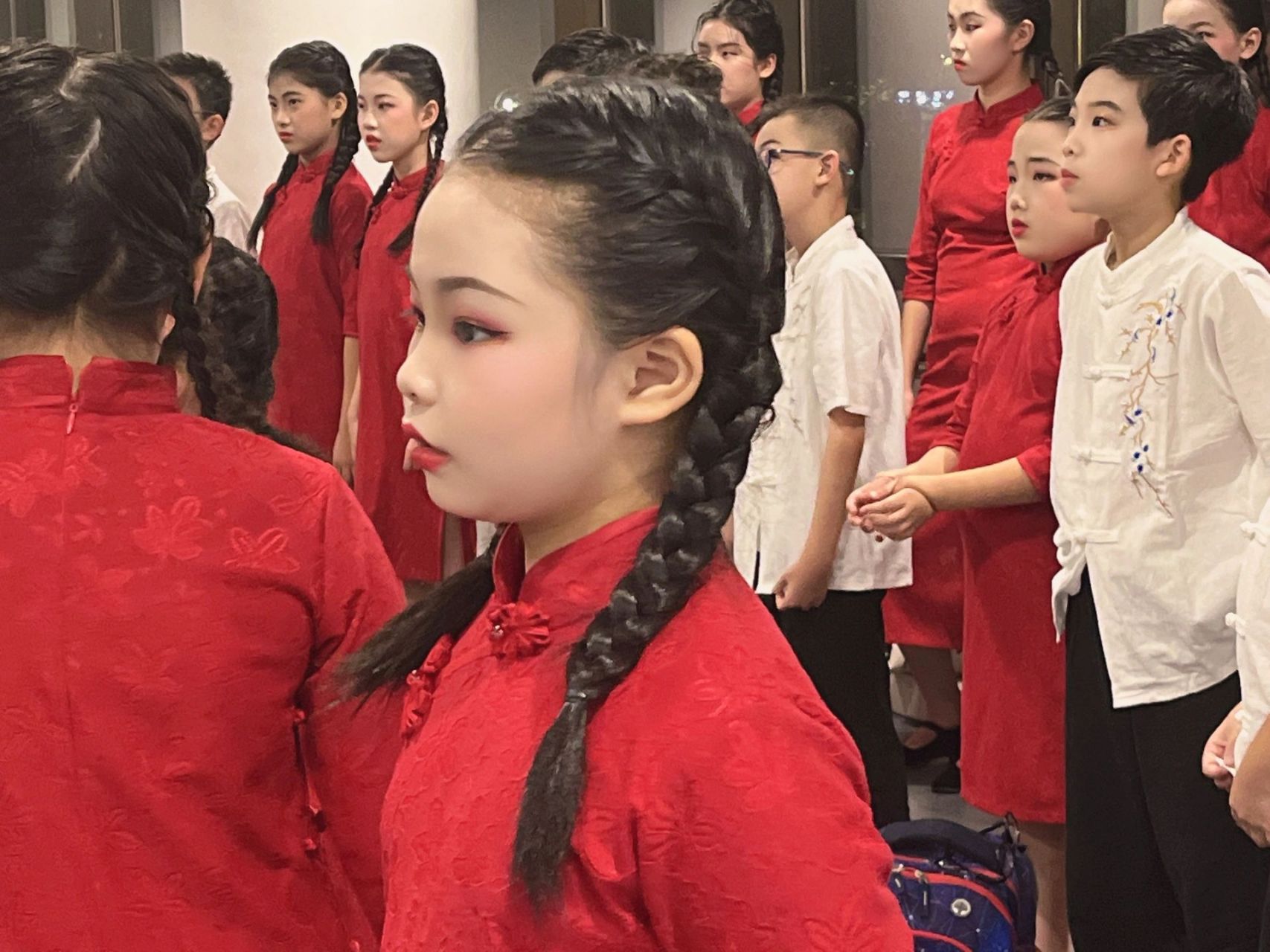 儿童舞台妆 儿童舞台妆~~民国风妆容…图一超级有感觉!你觉得呢?