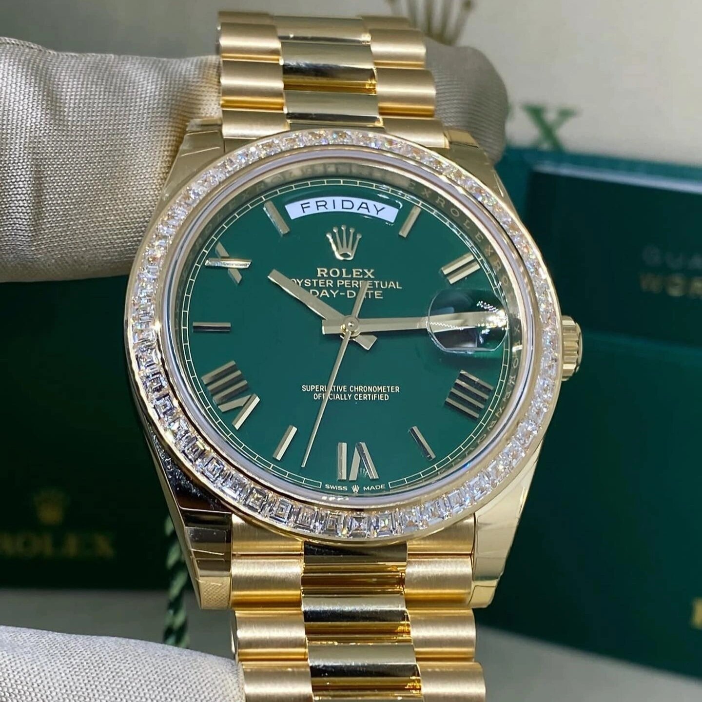 新款钻圈赌桌绿rolex228348,22年全新好价 05劳力士星期日历型系列