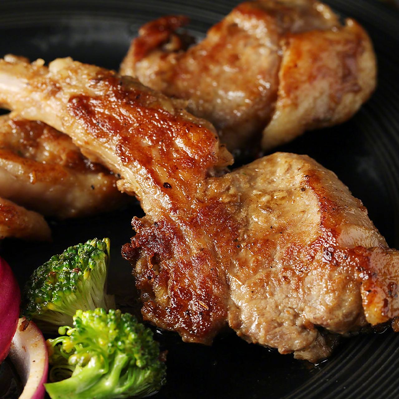 钓胃口 好吃的腌制法式小羊排 【推荐理由】肉质肥美,营养丰富,多种吃