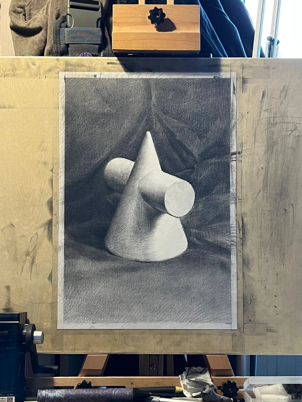 石膏圆锥圆柱贯穿体素描 #素描石膏几何体# 石膏圆锥圆柱贯穿体