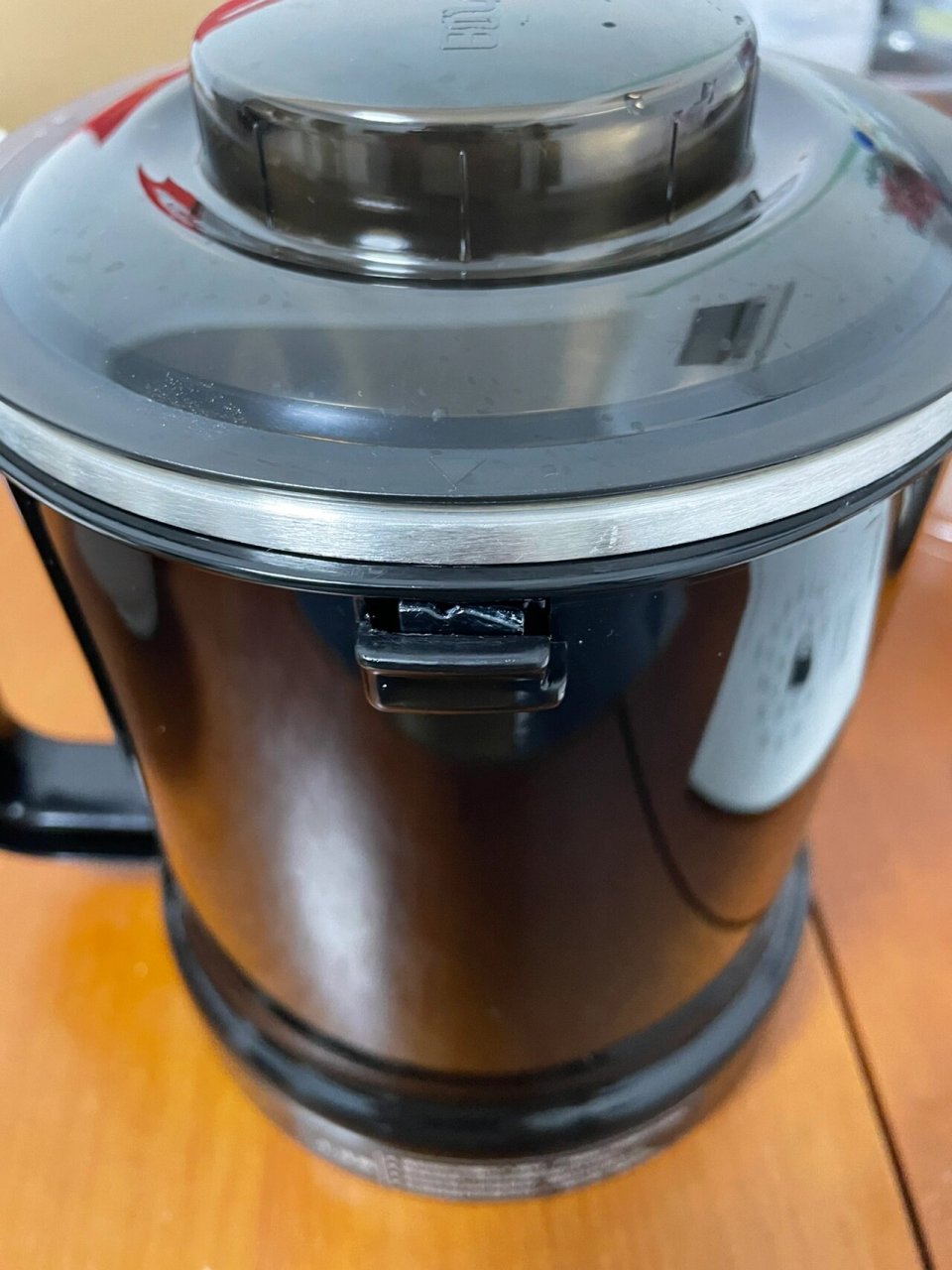 买九阳豆浆机l18-y928s带的干磨机 上个月我在京东买了个九阳的y928s