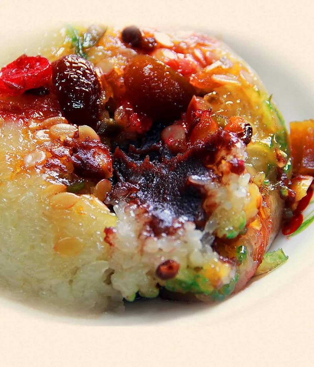 福建省美食之"泉州八宝饭" 泉州八宝饭:泉州八宝饭是福建省泉州地区的