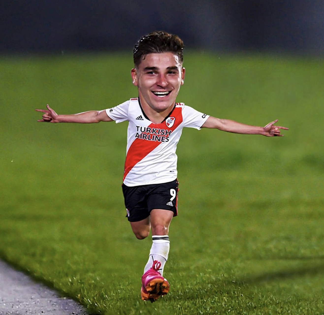 小蜘蛛-阿尔瓦雷斯 阿根廷新星,世界杯的表现很棒9199