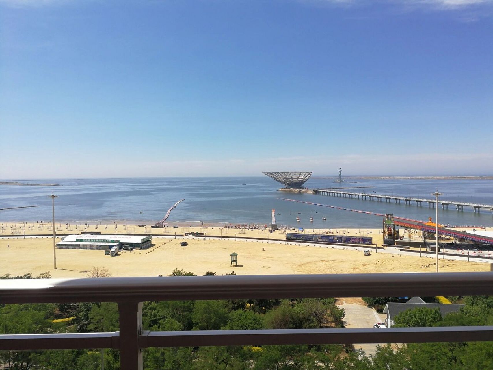 鲅鱼圈离海最近的海景民宿 这两年,白鲸公馆作为鲅鱼圈代表性的海景