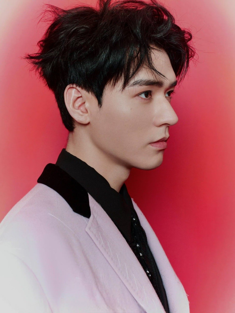 有网友说龚俊的粉圈以前一直对标朱一龙,肖战,觉得自家耽改三代也会像