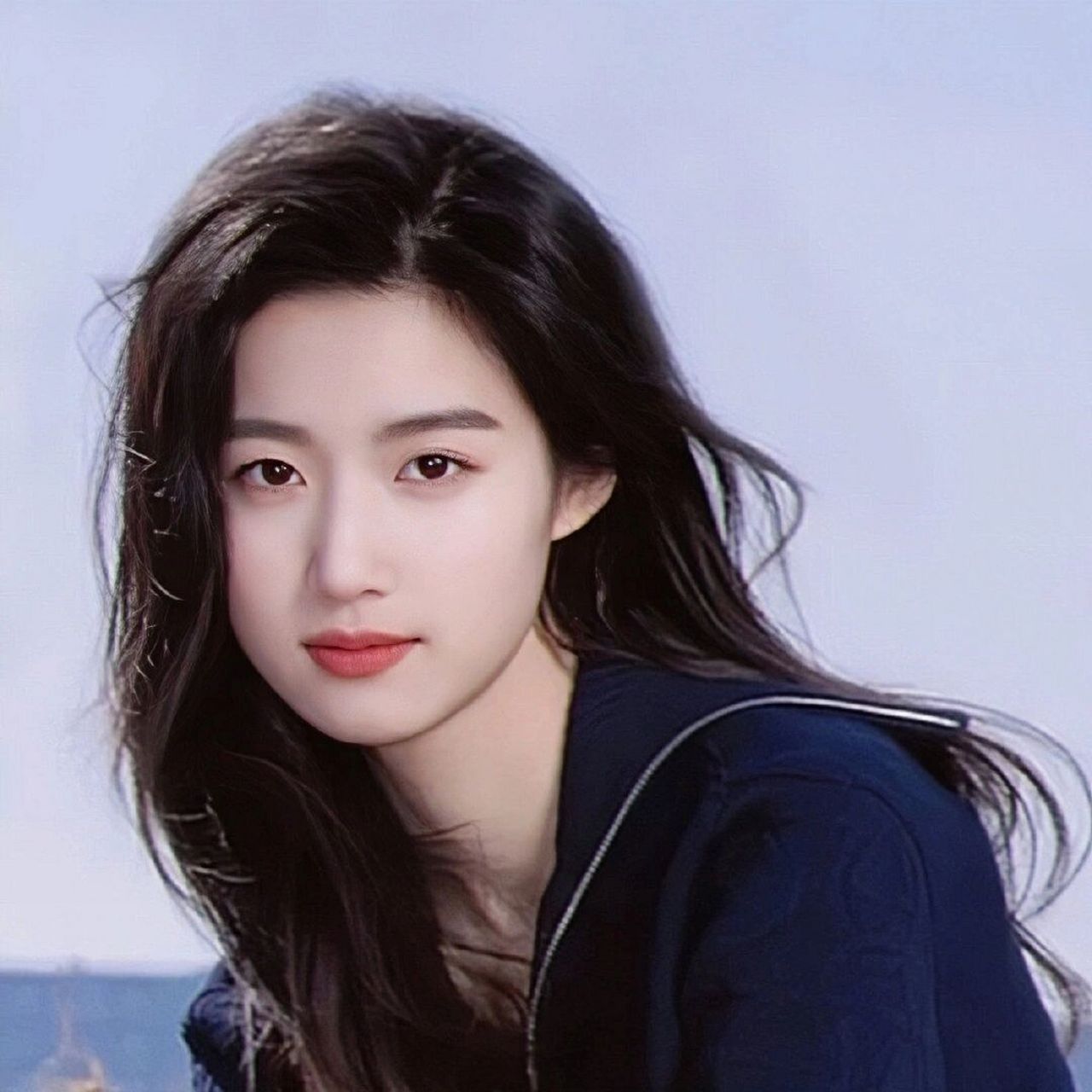 「94投稿卢昱晓」 卢昱晓,1999年9月27日出生于