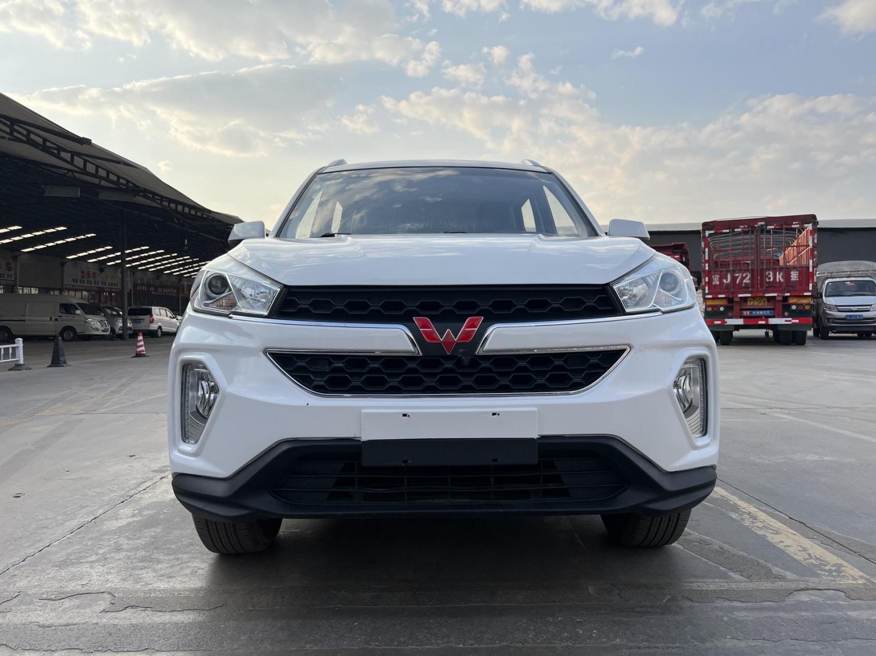 最新到店: 2019年7月份,五菱宏光s3,手动1.