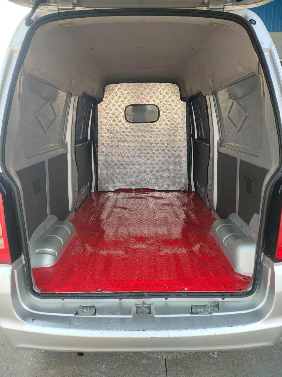 20年3万公里封窗封闭式盲窗面包车2座版东风k05s,1.