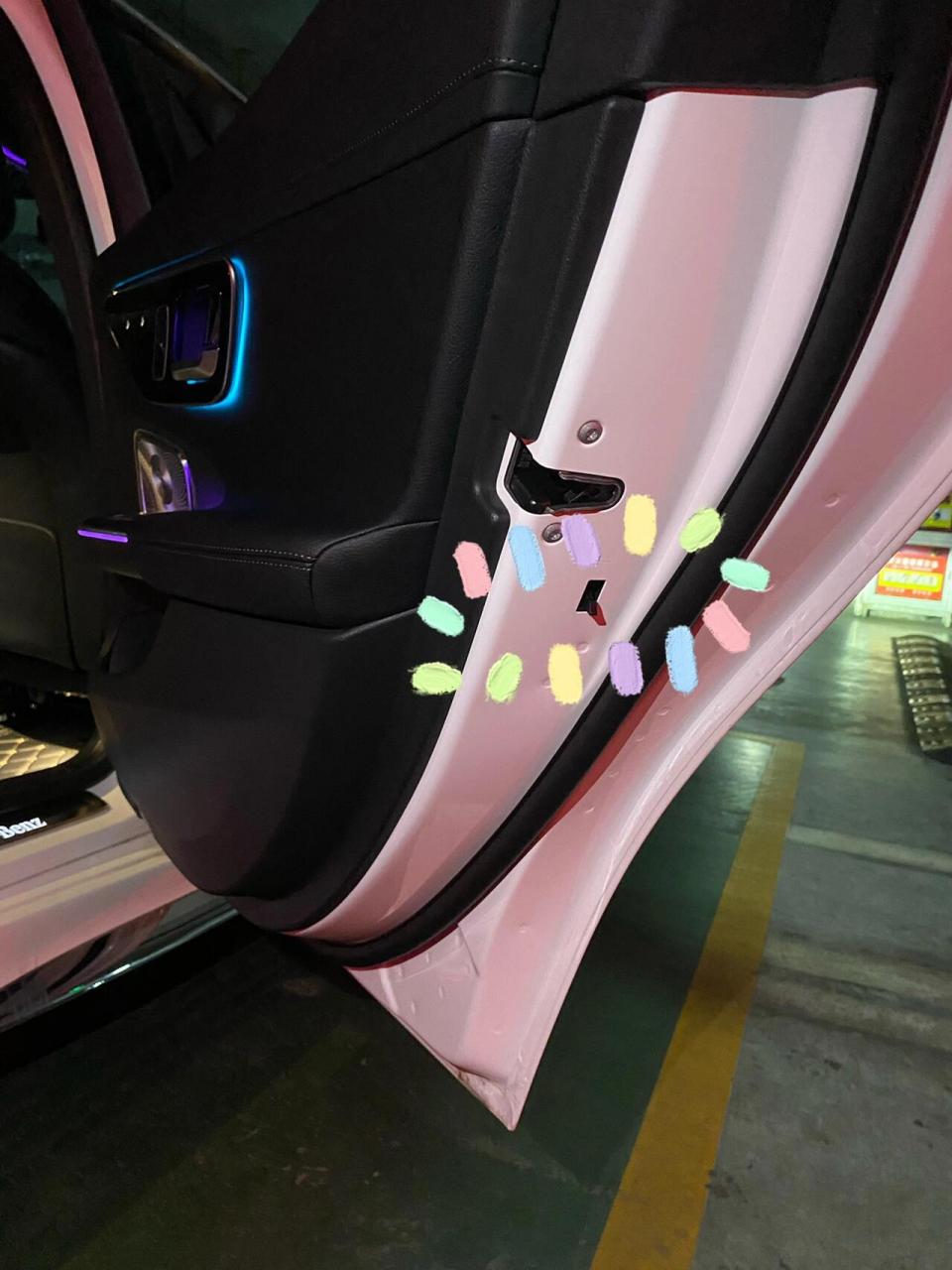 奔驰c儿童锁|遇事不要慌,先打开小红书 关于我今天坐后排打不开车门