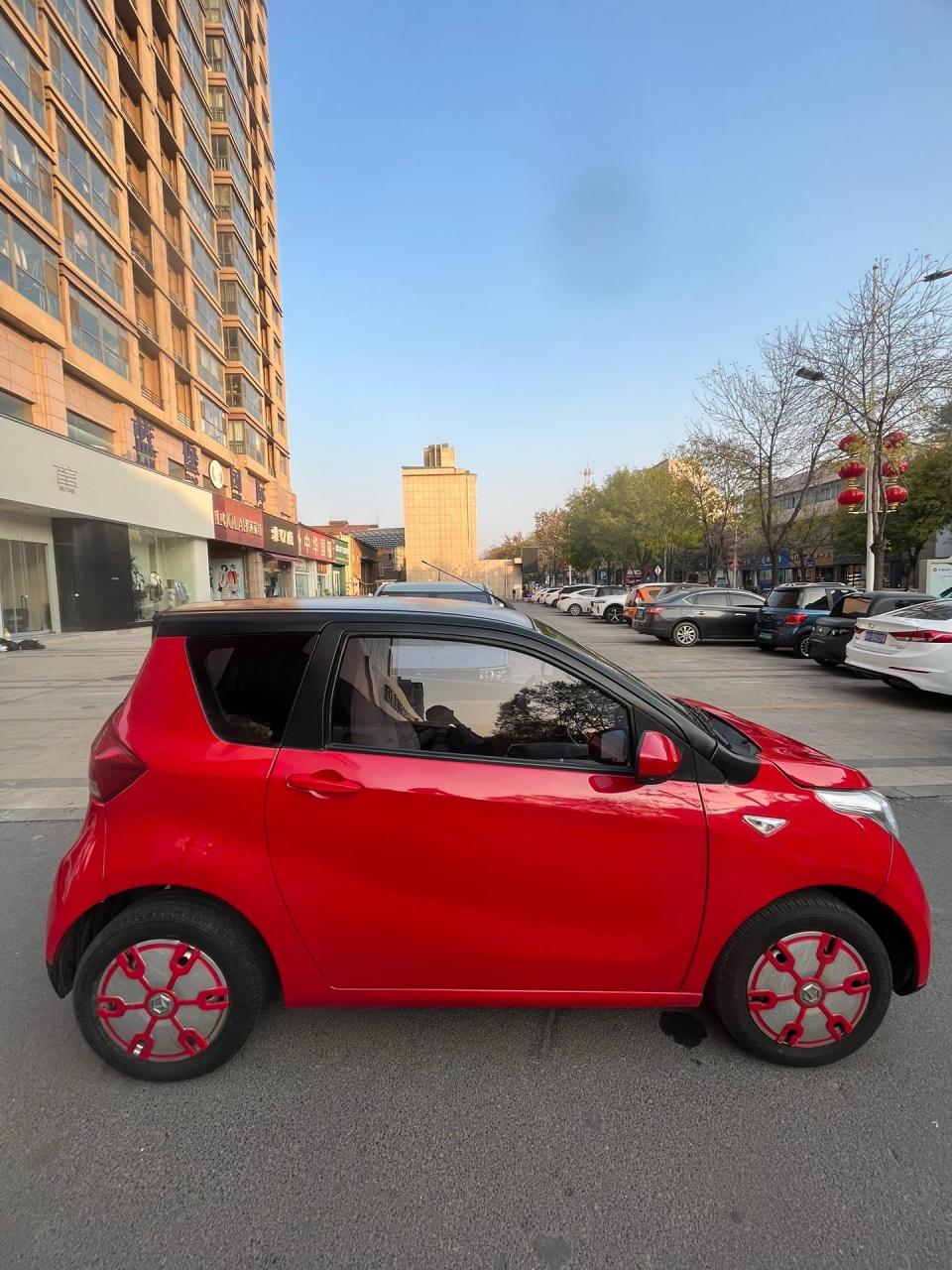 精品20年底雷丁coco油电两用 前置前驱无音电机 提速快 有推背感 倒车