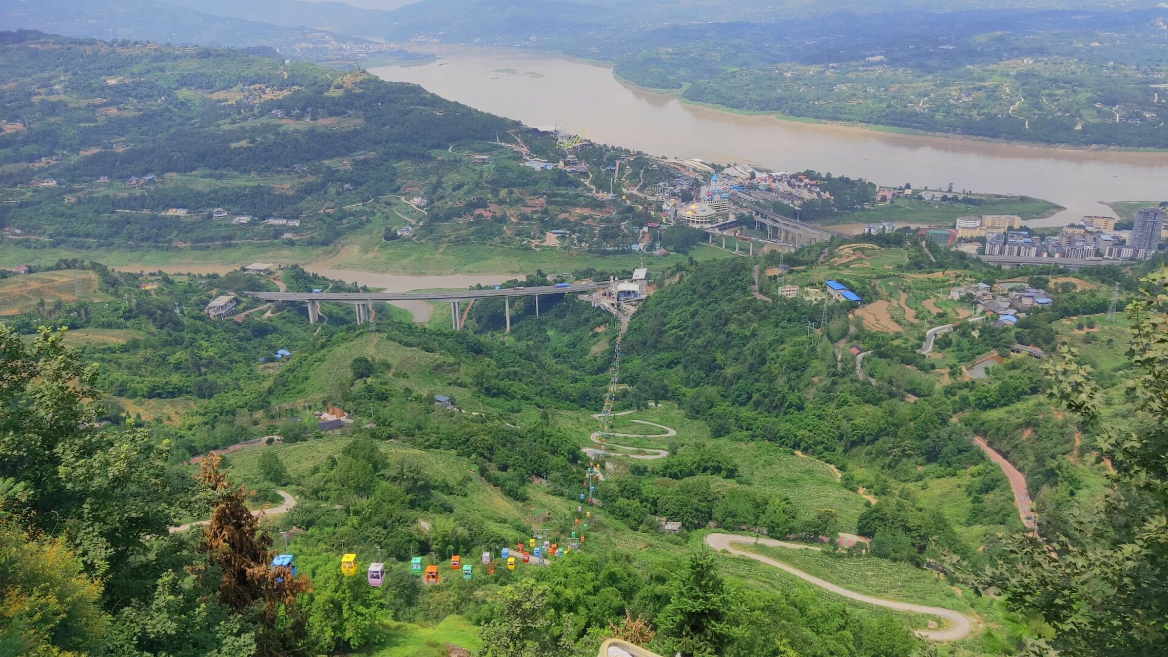 重庆涪陵洋人街,美心红酒小镇 暑假尾巴去了趟涪陵洋人街,重庆搬到的