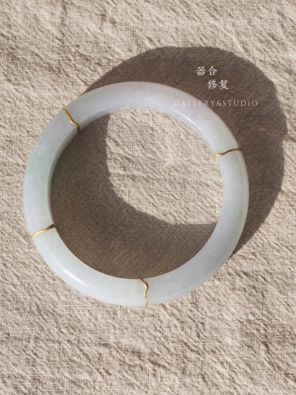 日日之器物修复|第163件 莳绘金缮修复手镯 据客人述 此镯子为故人所