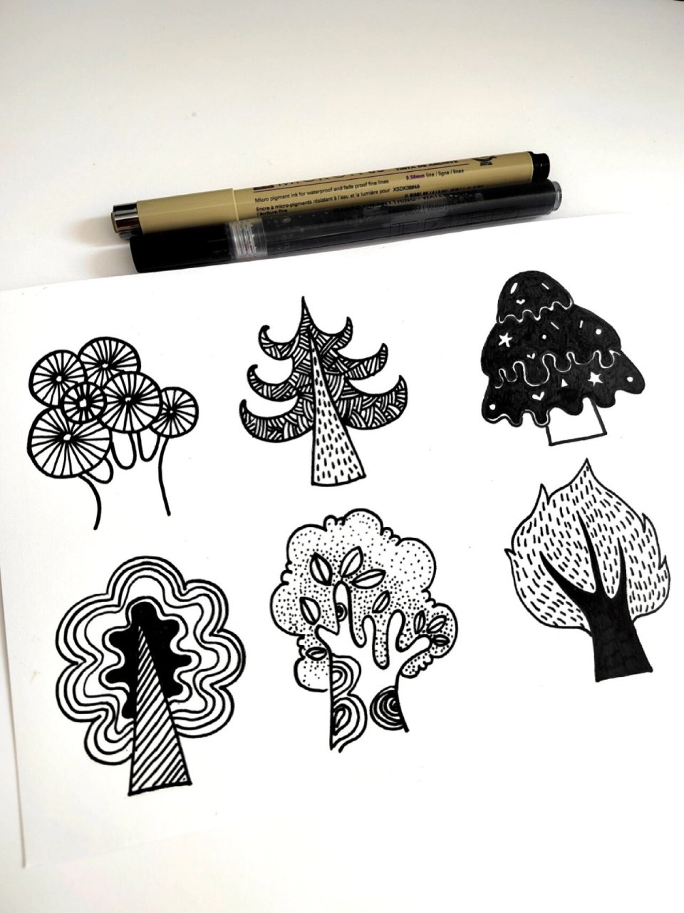 小树简笔画 | 小树黑白装饰画