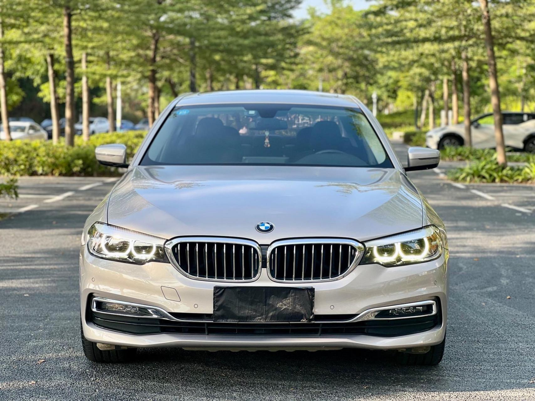 开士米银宝马530.