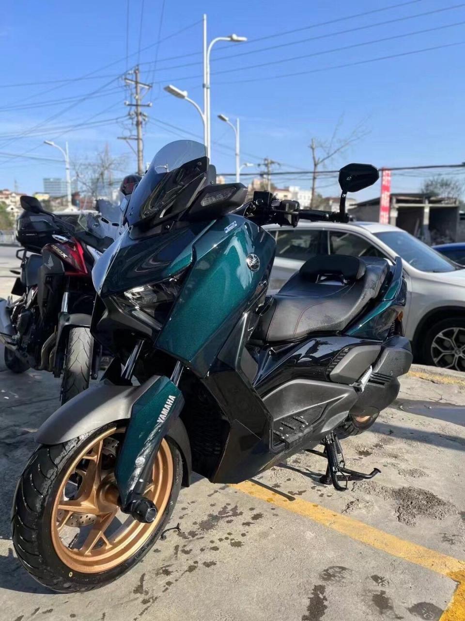 出售2023年6月雅马哈xmax300.