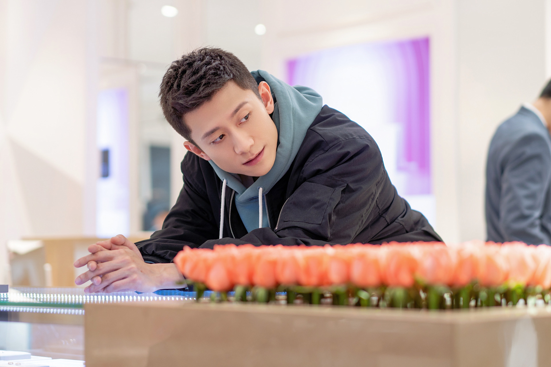 张一山# zys #张一山曾少年# #张一山秦川#  今日山楂收看指南:122