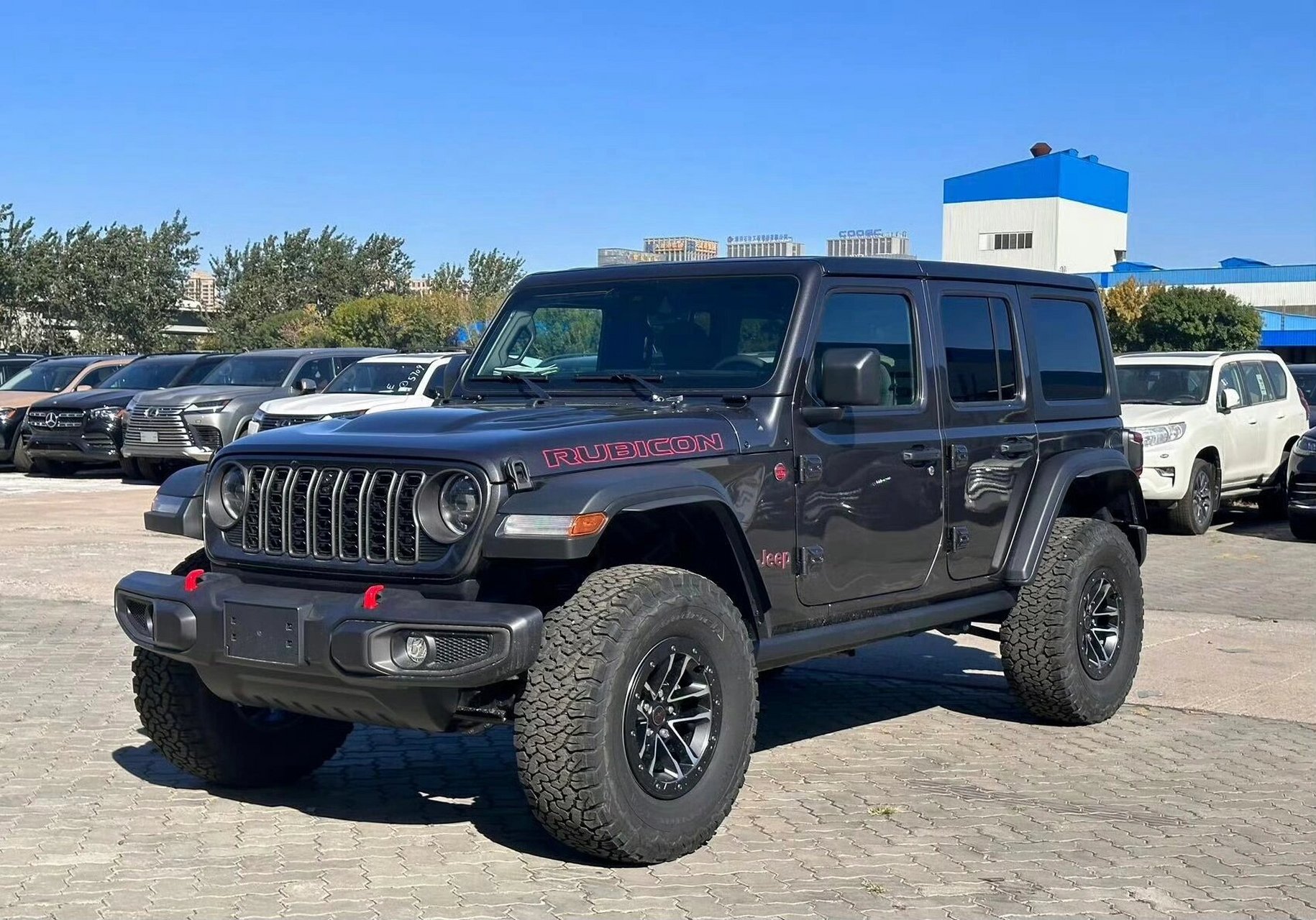 落地7077 2024 最新款牧马人来自加拿大 	 大脚包直奔70万 落地70